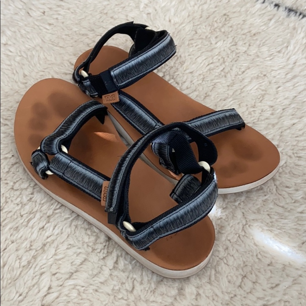 Teva velcro sandals